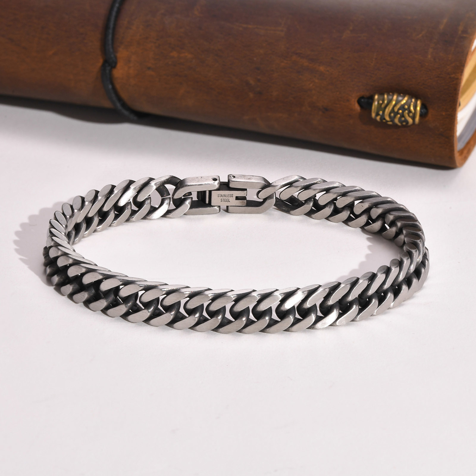 Vnox Chunky Retro Cuban Chain  - Vintage Fashion Retro Outfit ulasan dan harga
