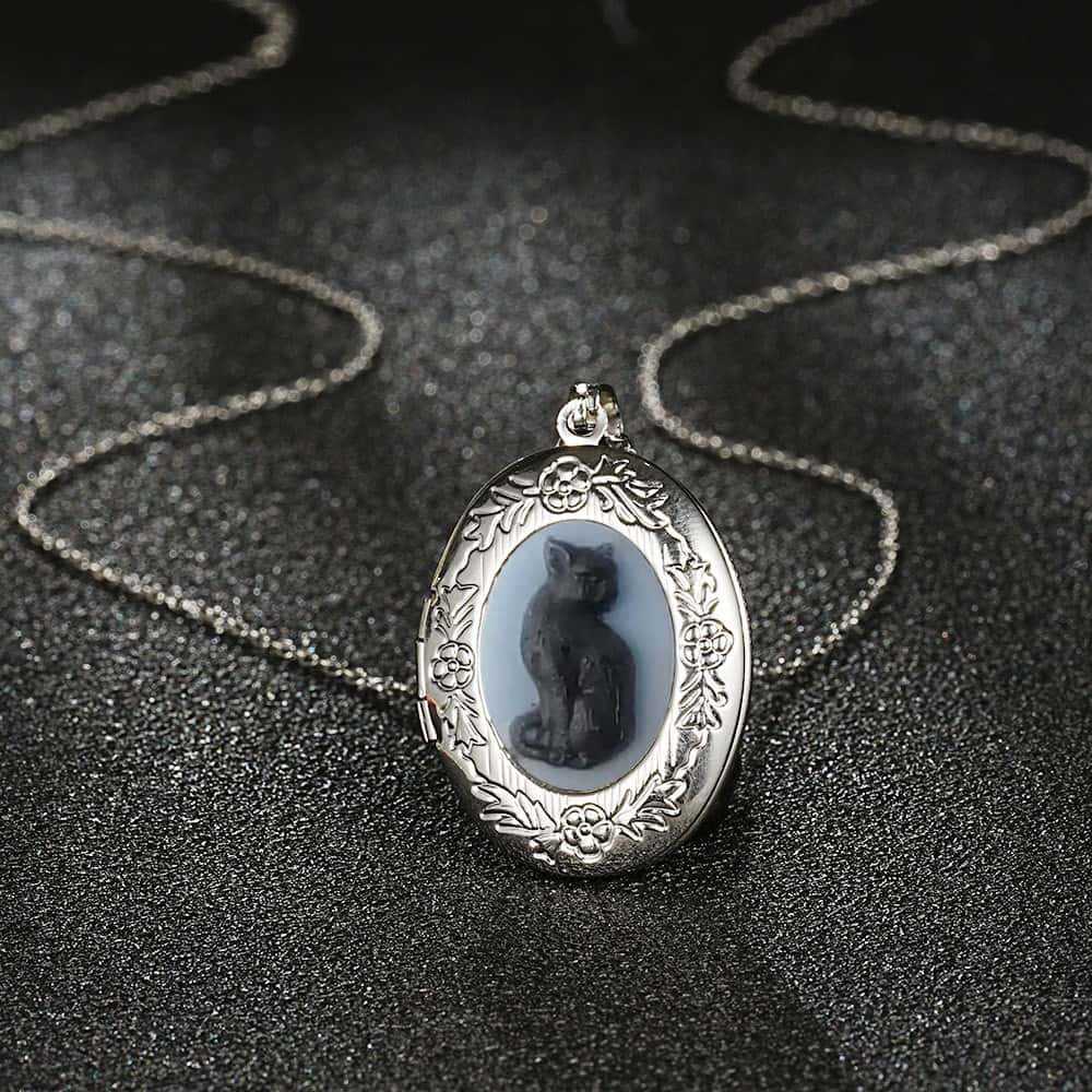 Vintage Cat Pendant Necklaces  - Vintage Fashion Store ulasan dan harga
